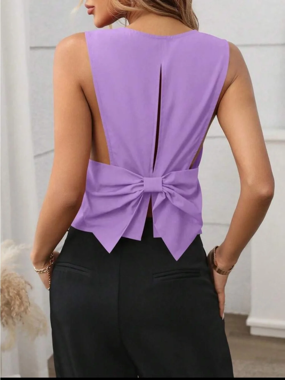 Lilac Sleeveless Blouse with Bow Accent NEW 🏷️